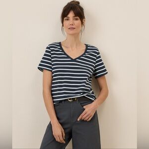 Pact Organic Cotton White with Navy Striped V-Neck Tee Size L
